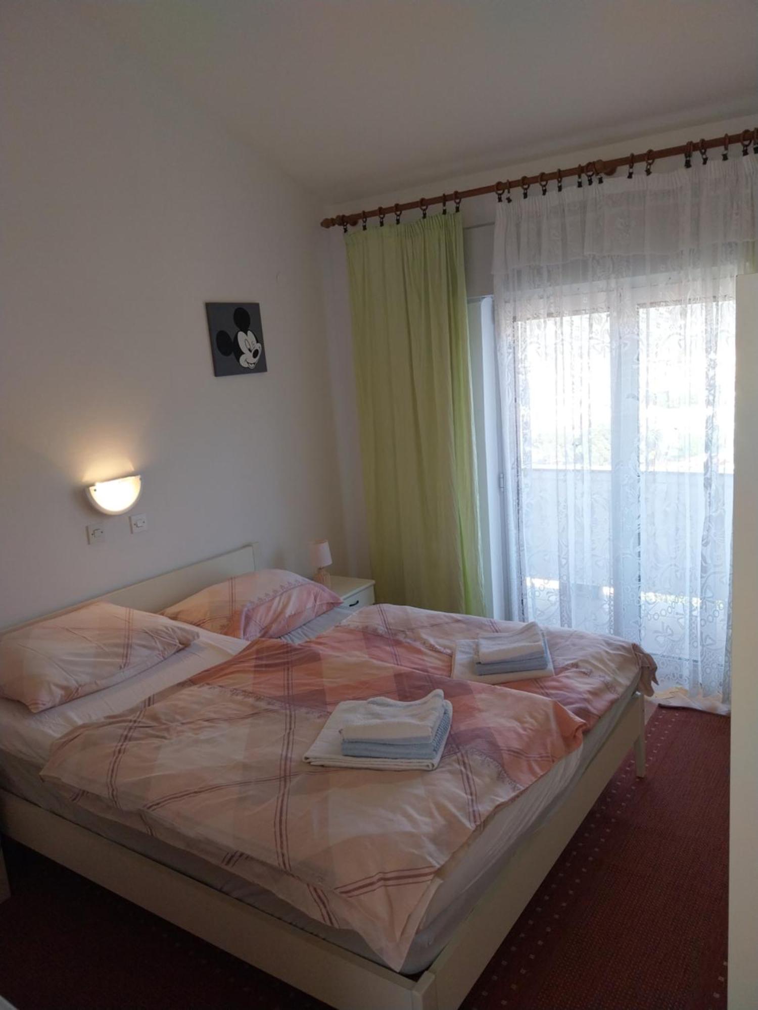 Ljubica Apartments And Rooms Супетарска-Драга Экстерьер фото