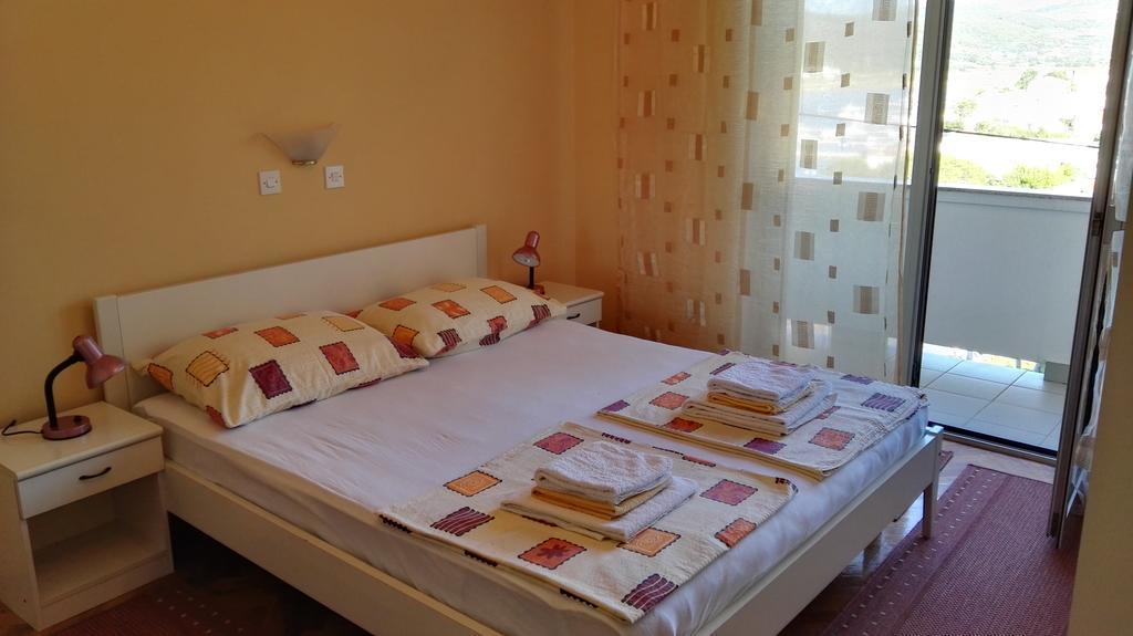 Ljubica Apartments And Rooms Супетарска-Драга Экстерьер фото